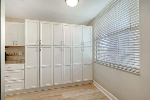 Condominio en venta en Sarasota, Florida, 2 dormitorios, 115.01 m2 № 2344860 - foto 8