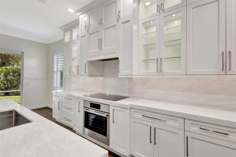 Снять в аренду виллу или дом в Юпитер, Флорида 2 спальни, 177.44м2, № 1987900 - фото 18