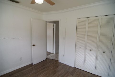 Villa ou maison à vendre à Miami Gardens, Floride: 3 chambres, 94.02 m2 № 1927488 - photo 30