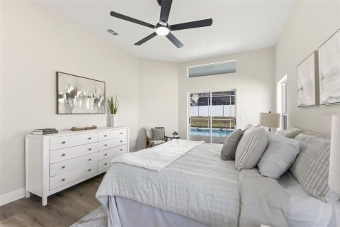 House in Spring Hill, Florida 5 bedrooms, 231.7 sq.m. № 2429438 - photo 26