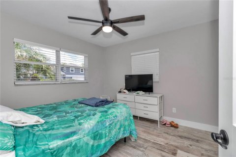 House in Crystal River, Florida 3 bedrooms, 119.29 sq.m. № 1876762 - photo 29
