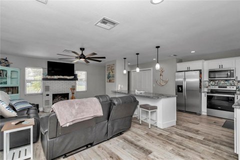House in Crystal River, Florida 3 bedrooms, 119.29 sq.m. № 1876762 - photo 22