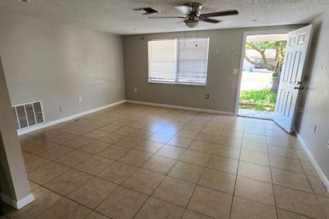 Casa en alquiler en Port Richey, Florida, 3 dormitorios, 109.25 m2 № 1850941 - foto 5