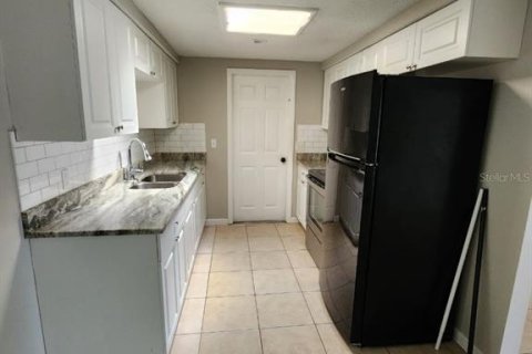 Casa en alquiler en Port Richey, Florida, 3 dormitorios, 109.25 m2 № 1850941 - foto 7