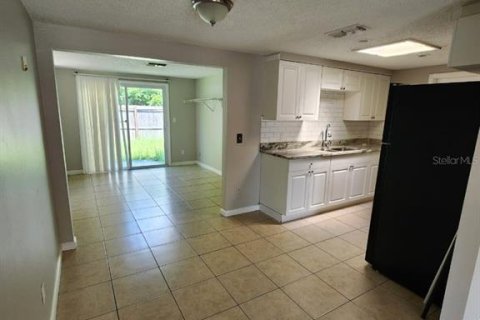 Casa en alquiler en Port Richey, Florida, 3 dormitorios, 109.25 m2 № 1850941 - foto 6