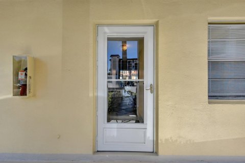 Купить кондоминиум в Норт-Палм-Бич, Флорида 5 комнат, 66.89м2, № 2082394 - фото 22