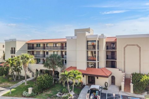 Condominio en venta en Treasure Island, Florida, 2 dormitorios, 105.91 m2 № 2226707 - foto 3