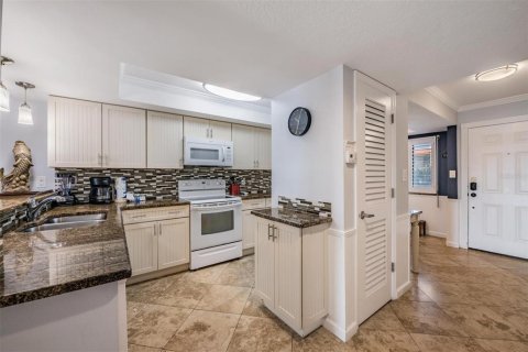 Condominio en venta en Treasure Island, Florida, 2 dormitorios, 105.91 m2 № 2226707 - foto 8
