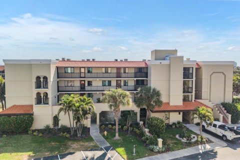 Condominio en venta en Treasure Island, Florida, 2 dormitorios, 105.91 m2 № 2226707 - foto 2