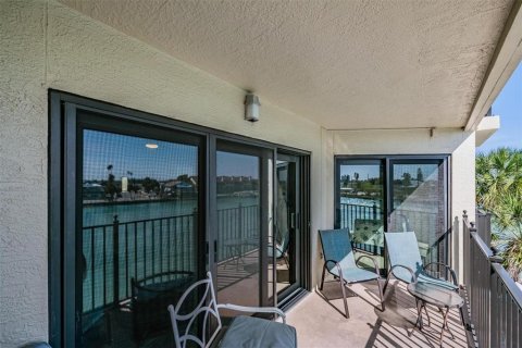 Condominio en venta en Treasure Island, Florida, 2 dormitorios, 105.91 m2 № 2226707 - foto 19