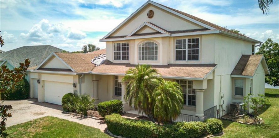 House in Kissimmee, Florida 5 bedrooms, 318.19 sq.m. № 1793155