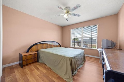 House in Kissimmee, Florida 5 bedrooms, 318.19 sq.m. № 1793155 - photo 27
