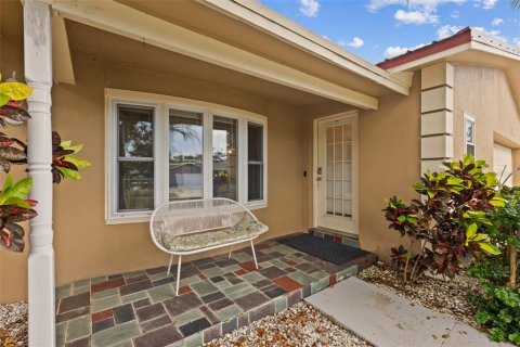 House in Seminole, Florida 3 bedrooms, 149.2 sq.m. № 1912127 - photo 4