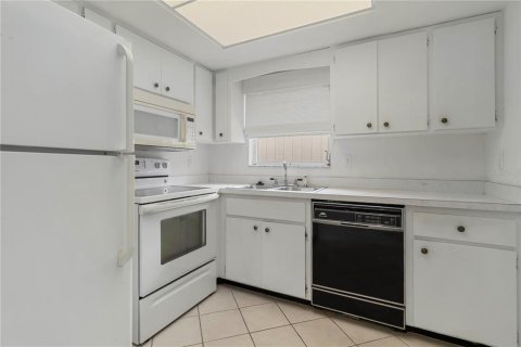 Condo in Bradenton, Florida, 1 bedroom  № 1747611 - photo 24