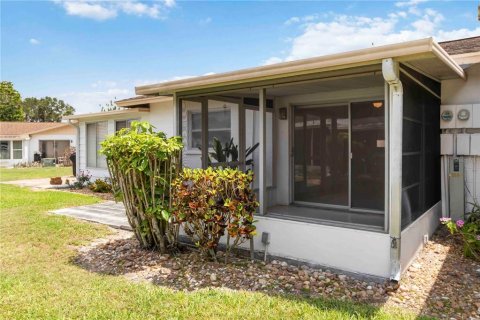 Condo in Bradenton, Florida, 1 bedroom  № 1747611 - photo 7
