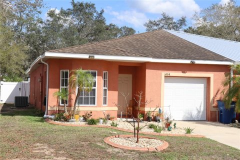 House in Sebring, Florida 3 bedrooms, 115.57 sq.m. № 2195142