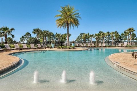House in Winter Garden, Florida 5 bedrooms, 317.35 sq.m. № 2225590 - photo 21