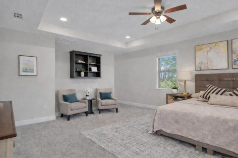 House in Winter Garden, Florida 5 bedrooms, 317.35 sq.m. № 2225590 - photo 16