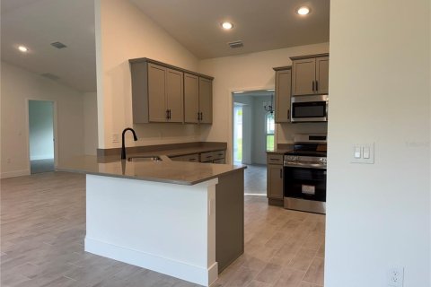 Casa en venta en North Port, Florida, 3 dormitorios, 186.73 m2 № 2107272 - foto 4