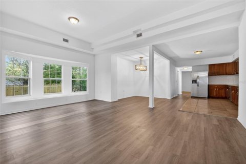 Commercial property in Tampa, Florida 311.32 sq.m. № 2107204 - photo 9