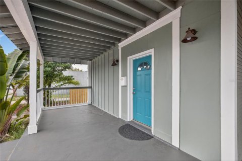 Commercial property in Tampa, Florida 311.32 sq.m. № 2107204 - photo 4