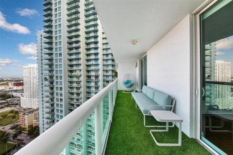 Condominio en venta en Miami, Florida, 1 dormitorio, 76.37 m2 № 1993485 - foto 7