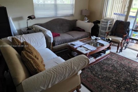Condominio en venta en Pembroke Pines, Florida, 2 dormitorios, 142.42 m2 № 1952455 - foto 7