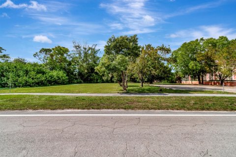 Land in Lake Worth, Florida № 1065944 - photo 1