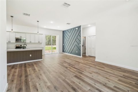 Casa en venta en Citrus Springs, Florida, 4 dormitorios, 164.53 m2 № 1802346 - foto 5