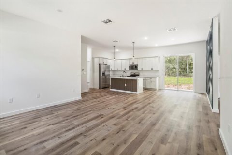 Casa en venta en Citrus Springs, Florida, 4 dormitorios, 164.53 m2 № 1802346 - foto 4
