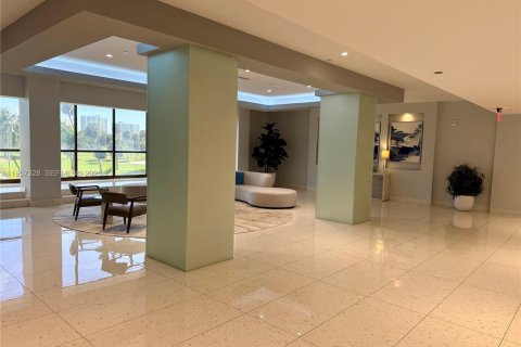 Condo in Aventura, Florida, 2 bedrooms  № 2090584 - photo 22
