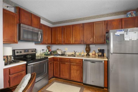 Townhouse in Fort Myers, Florida 2 bedrooms, 114.83 sq.m. № 2394396 - photo 6