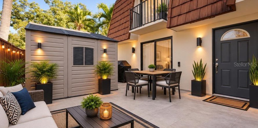 Townhouse in Fort Myers, Florida 2 bedrooms, 114.83 sq.m. № 2394396