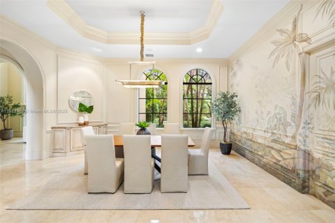 Casa en venta en Miami, Florida, 7 dormitorios, 788.28 m2 № 1968710 - foto 9