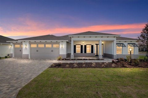 Villa ou maison à Ocala, Floride 2 chambres, 199.28 m2 № 2127485