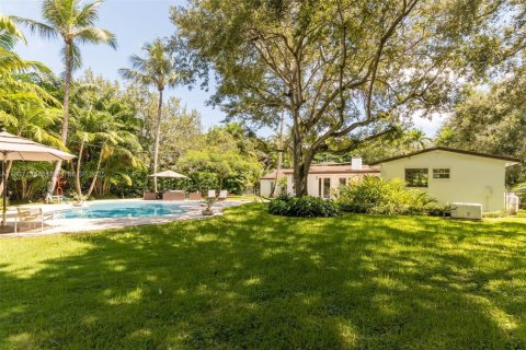 Снять в аренду виллу или дом в Пайнкрест, Флорида 4 спальни, 287.25м2, № 1963484 - фото 24