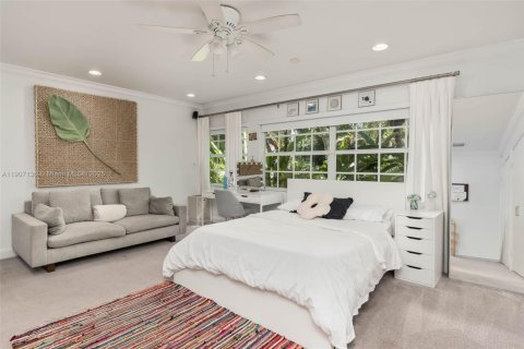 Снять в аренду виллу или дом в Пайнкрест, Флорида 4 спальни, 287.25м2, № 1963484 - фото 13