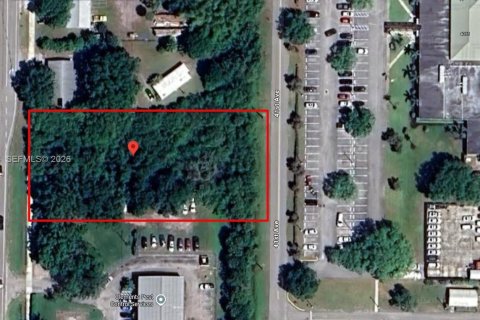 Immobilier commercial à Vero Beach, Floride № 2081103