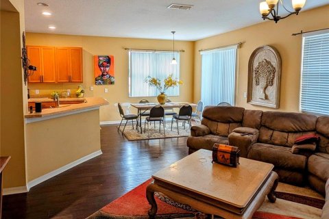 Villa ou maison à vendre à Kissimmee, Floride: 4 chambres, 319.49 m2 № 2287147 - photo 9