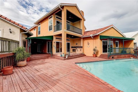 House in Apollo Beach, Florida 4 bedrooms, 302.86 sq.m. № 2396499 - photo 23