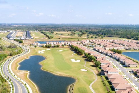 ChampionsGate - Luxury Resort Condominiums sobre plano en Davenport, Florida № 330497 - foto 1