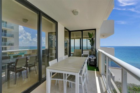 Copropriété à vendre à Miami Beach, Floride: 3 chambres, 183.95 m2 № 1882564 - photo 10