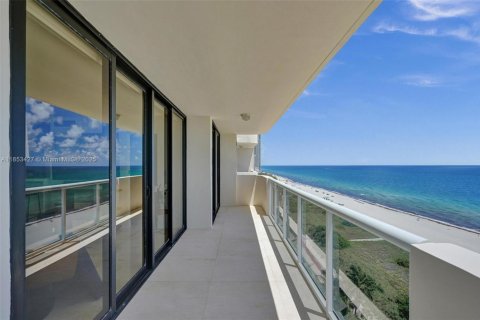 Copropriété à vendre à Miami Beach, Floride: 3 chambres, 183.95 m2 № 1882564 - photo 2