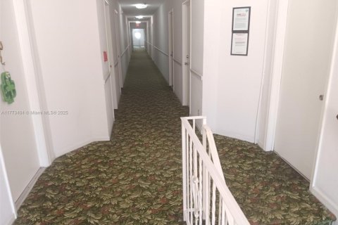 Condo in Fort Lauderdale, Florida, 1 bedroom  № 1861361 - photo 10