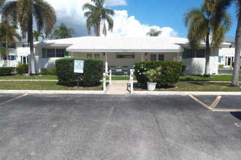 Condo in Fort Lauderdale, Florida, 1 bedroom  № 1861361 - photo 11