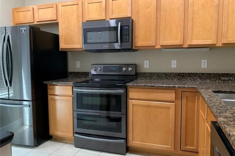 Condo in Gainesville, Florida, 2 bedrooms  № 2232388 - photo 12