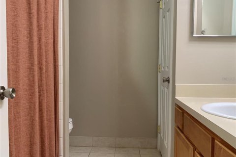 Condo in Gainesville, Florida, 2 bedrooms  № 2232388 - photo 25