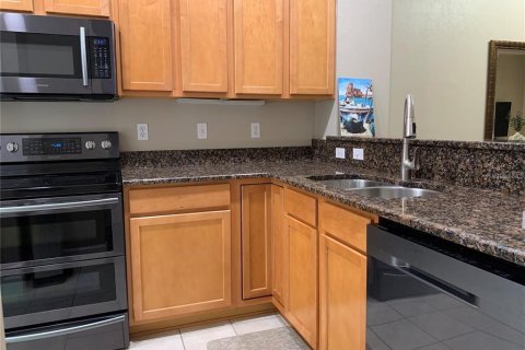 Condo in Gainesville, Florida, 2 bedrooms  № 2232388 - photo 11