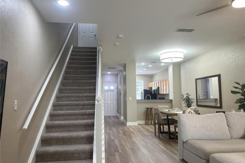 Condo in Gainesville, Florida, 2 bedrooms  № 2232388 - photo 17