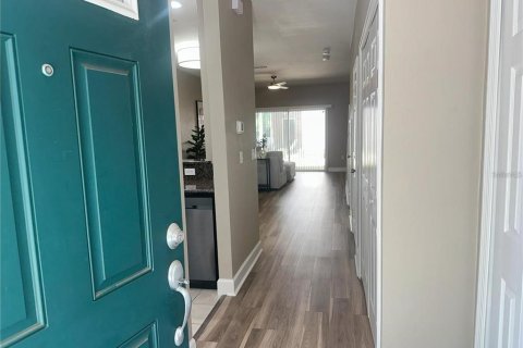 Condo in Gainesville, Florida, 2 bedrooms  № 2232388 - photo 2